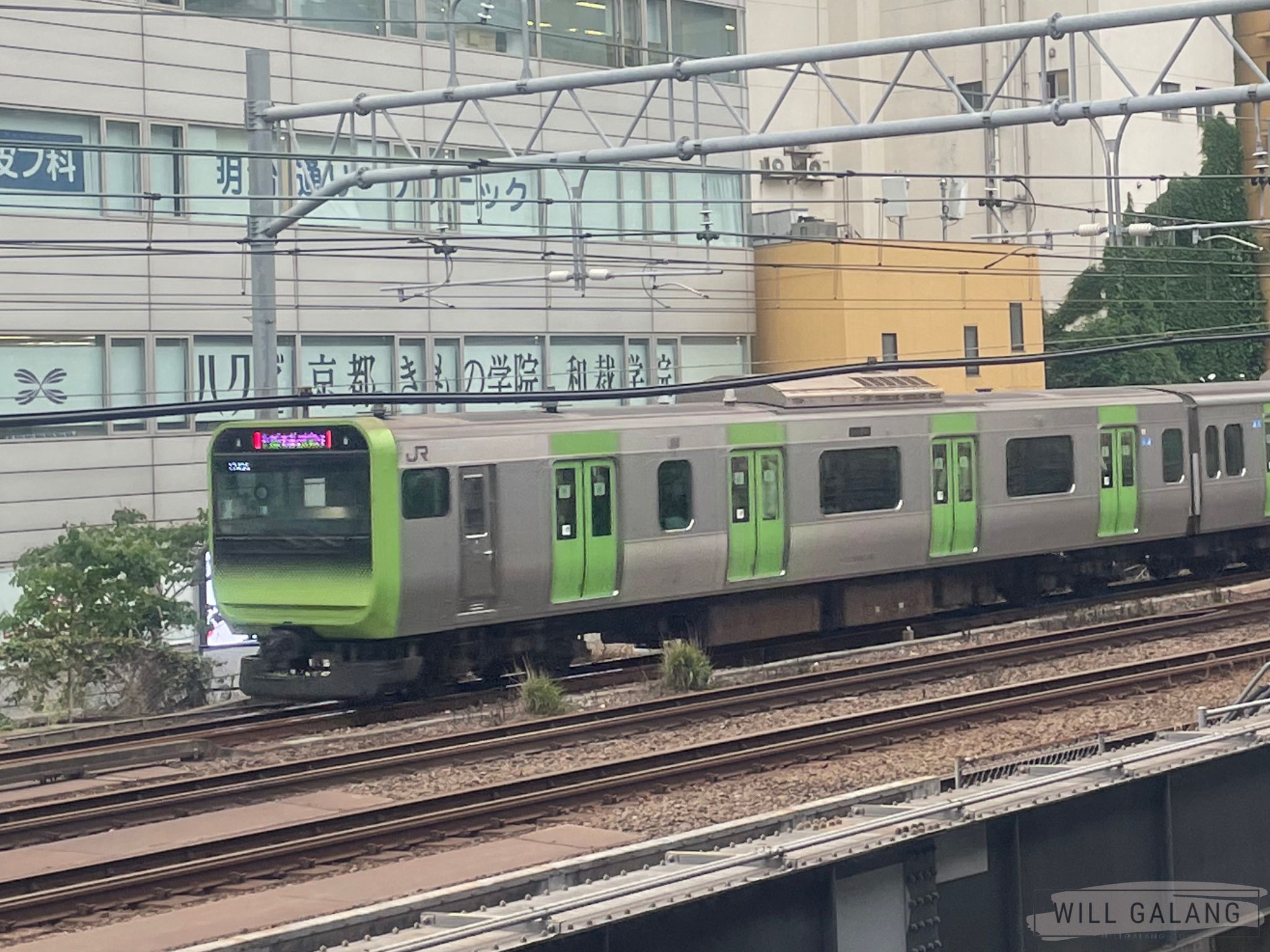 The iconic loop line train that runs around central Tokyo.